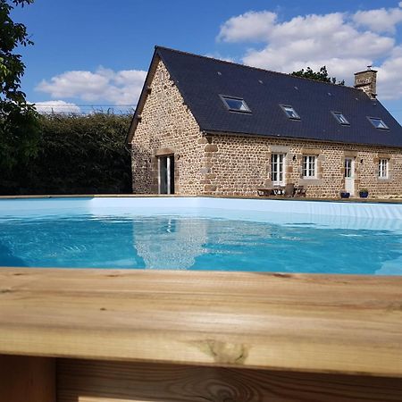 Maison De La Grange, Chaulieu Sourdeval エクステリア 写真