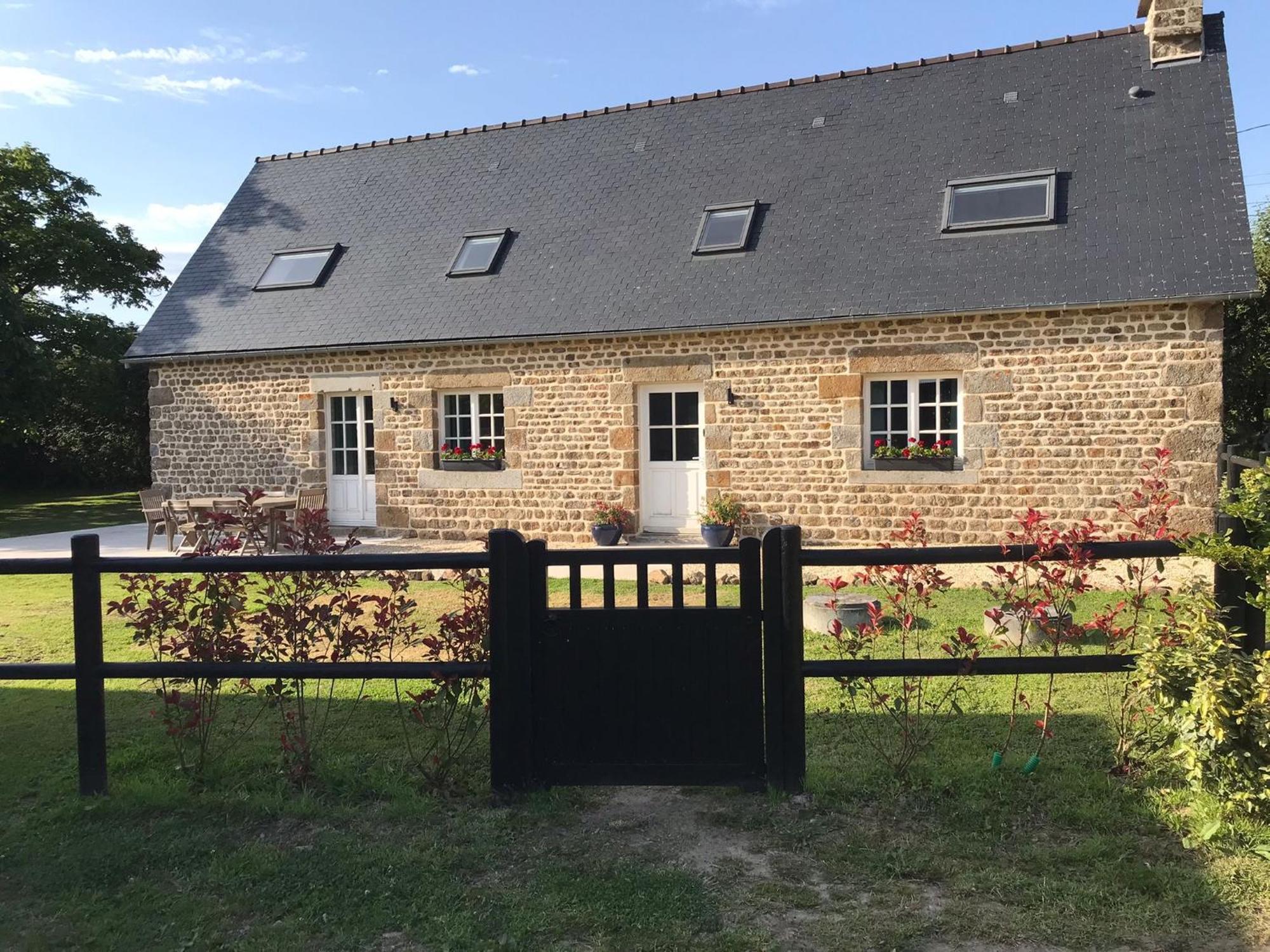 Maison De La Grange, Chaulieu Sourdeval エクステリア 写真